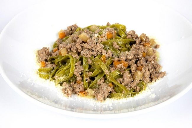 FOTO 17 fettuccine agli spinaci al ragù bianco